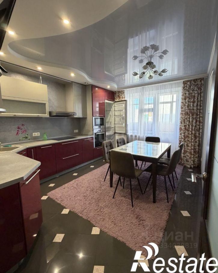 3-комн квартира улица Николая Семёнова, 27,  д. 27