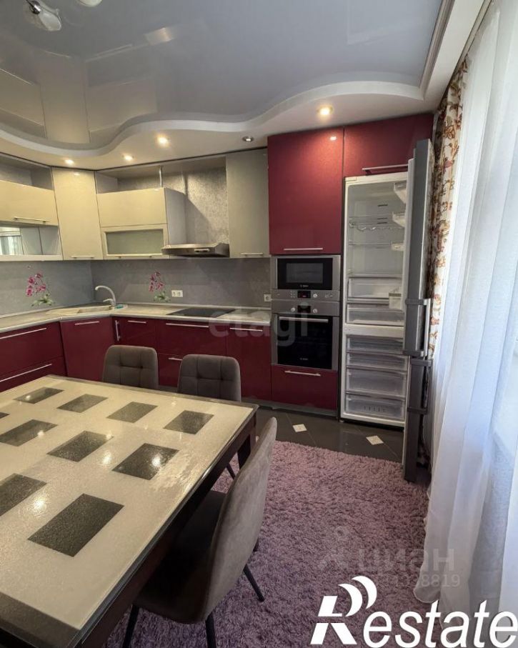 3-комн квартира улица Николая Семёнова, 27,  д. 27