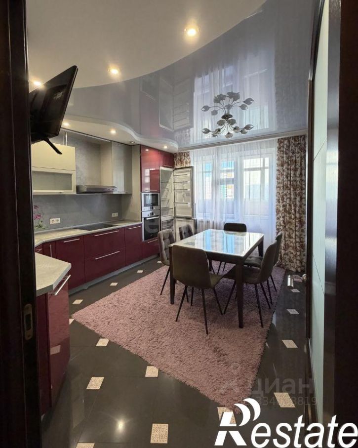 3-комн квартира улица Николая Семёнова, 27,  д. 27