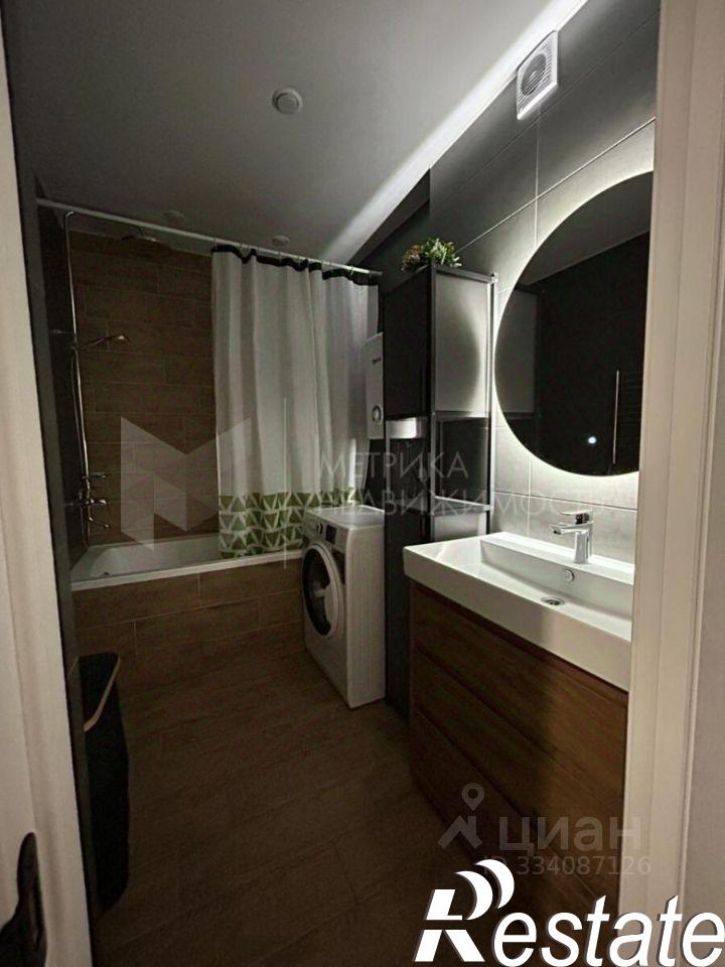 2-комн квартира Обдорская улица, 1,  д. 1