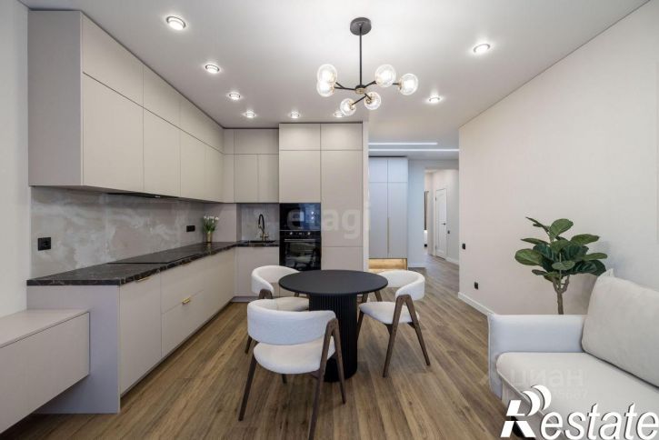 2-комн квартира Новгородская улица, 20,  д. 20
