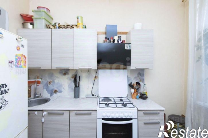 4-комн квартира улица Котельщиков, 1,  д. 1
