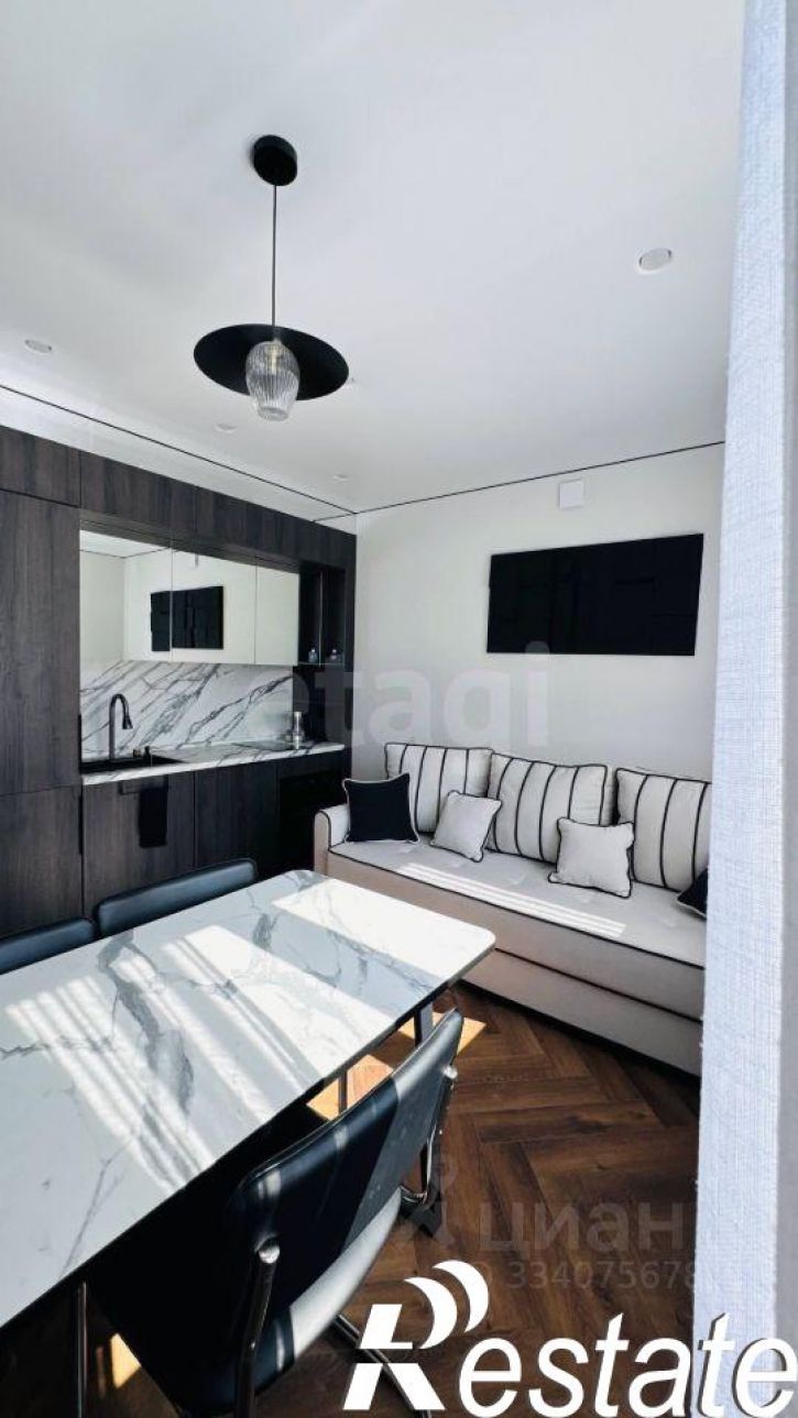 1-комн квартира Новгородская улица, 20,  д. 20