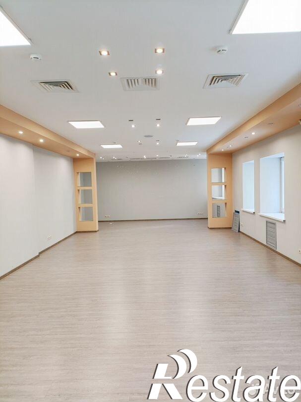 Сдать торговое помещение за 440 300 рублей на улица Мельникайте, 112 с3