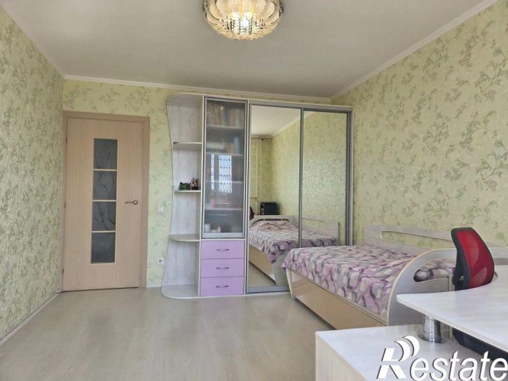 3-комн квартира улица Николая Семёнова, 27,  д. 27