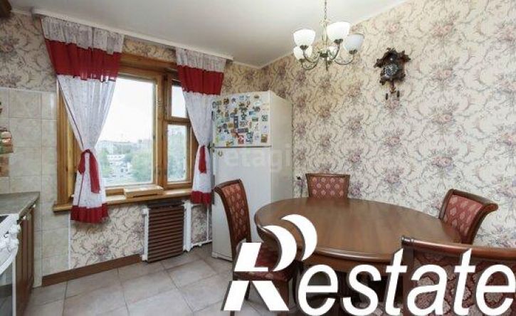 3-комн квартира улица Моторостроителей, 10,  д. 10