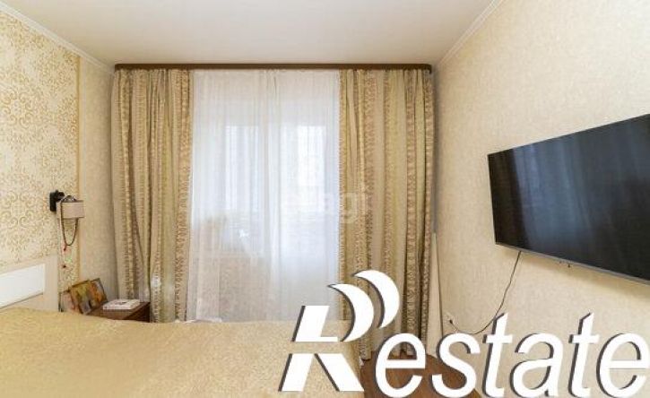 3-комн квартира улица Пермякова, 68 к2,  д. 68 к2
