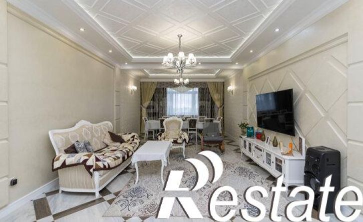 3-комн квартира улица Малыгина, 90,  д. 90
