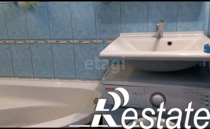 2-комн квартира Карская улица, 21,  д. 21