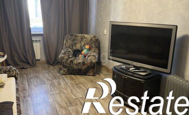 3-комн квартира улица Домостроителей, 18,  д. 18