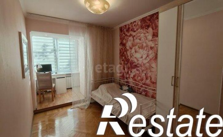 4-комн квартира улица Седова, 55,  д. 55