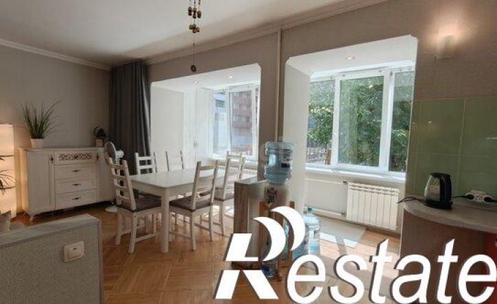 4-комн квартира улица Седова, 55,  д. 55
