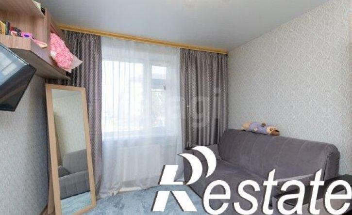 3-комн квартира улица Сидора Путилова, 43,  д. 43