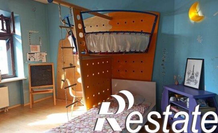 4-комн квартира улица Дзержинского, 69,  д. 69