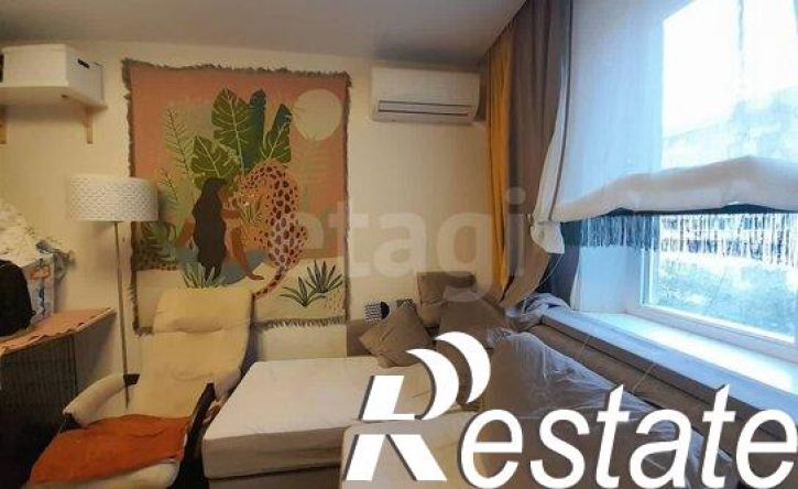 2-комн квартира улица Александра Логунова, 20,  д. 20