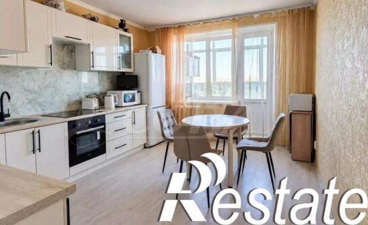 3-комн квартира улица Энергостроителей, 23,  д. 23