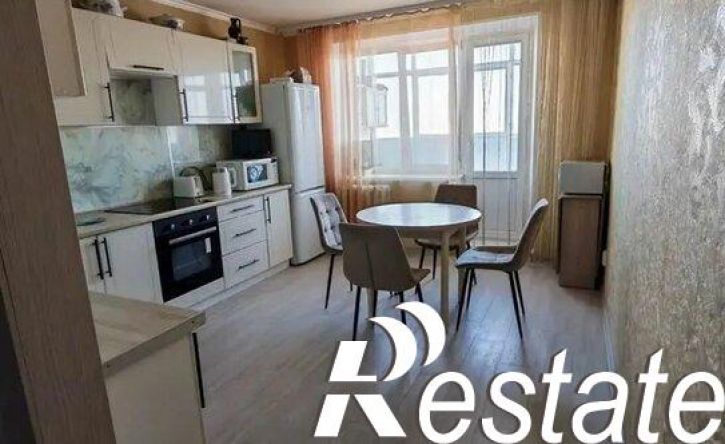 3-комн квартира улица Энергостроителей, 23,  д. 23