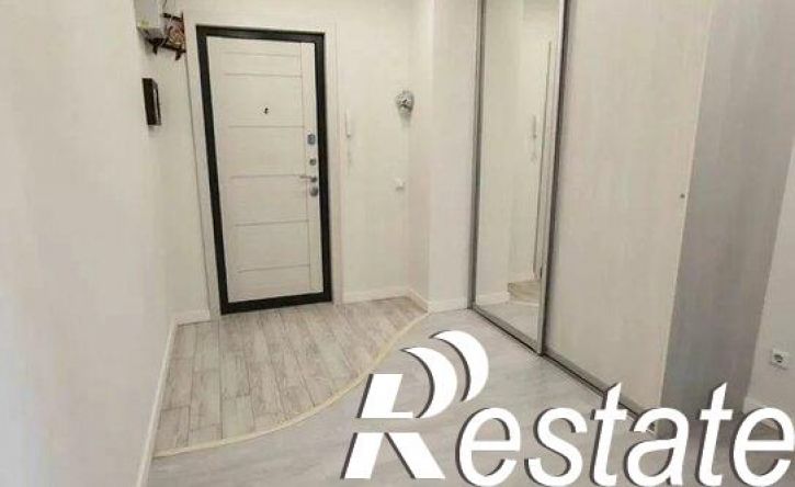 3-комн квартира улица Энергостроителей, 23,  д. 23
