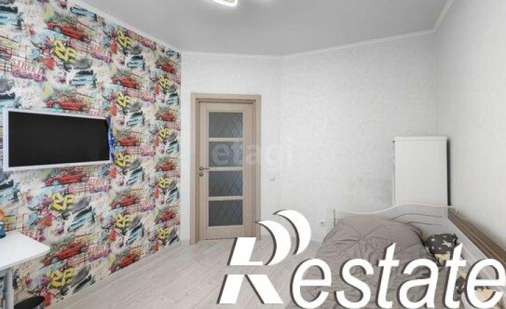 3-комн квартира улица Муравленко, 1 к1,  д. 1 к1