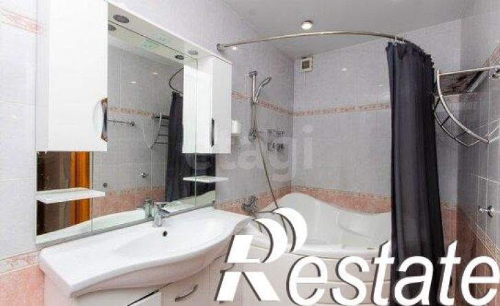 3-комн квартира Депутатская улица, 80,  д. 80