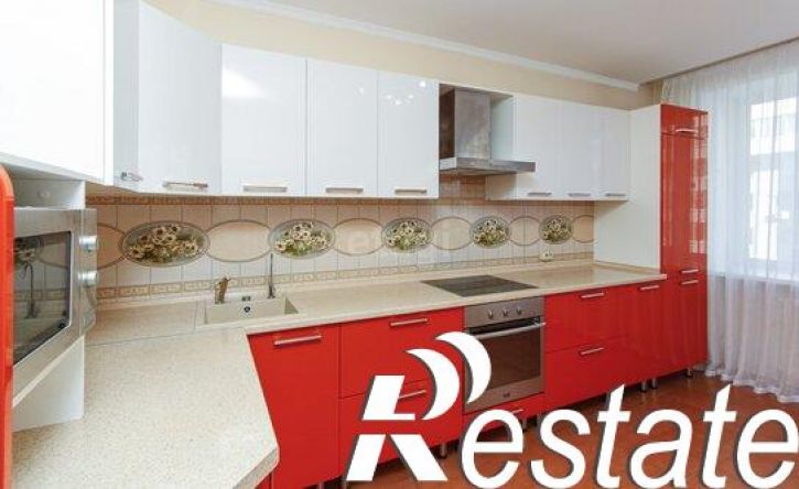 4-комн квартира Комсомольская улица, 58,  д. 58