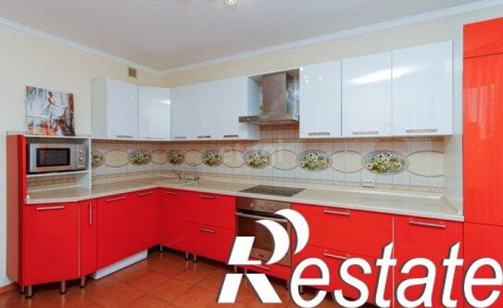 4-комн квартира Комсомольская улица, 58,  д. 58