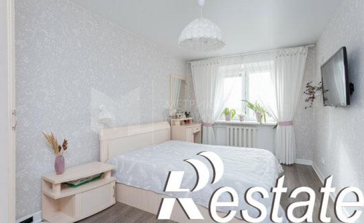 3-комн квартира улица Голышева, 5,  д. 5