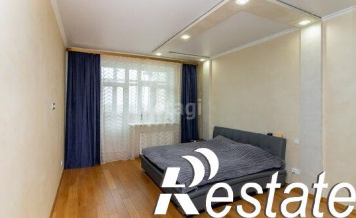3-комн квартира улица Малыгина, 90,  д. 90