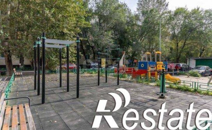 2-комн квартира улица Республики, 86/2,  д. 86/2