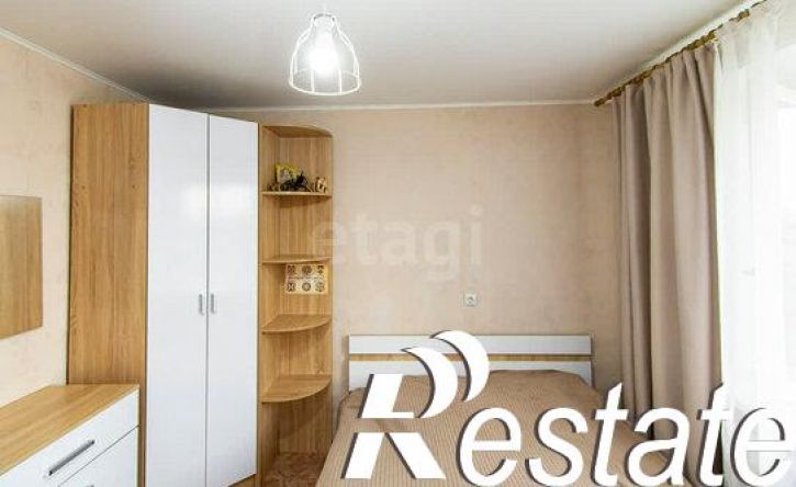 2-комн квартира улица Республики, 220,  д. 220
