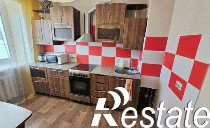 3-комн квартира улица Станислава Карнацевича, 14 к1,  д. 14 к1