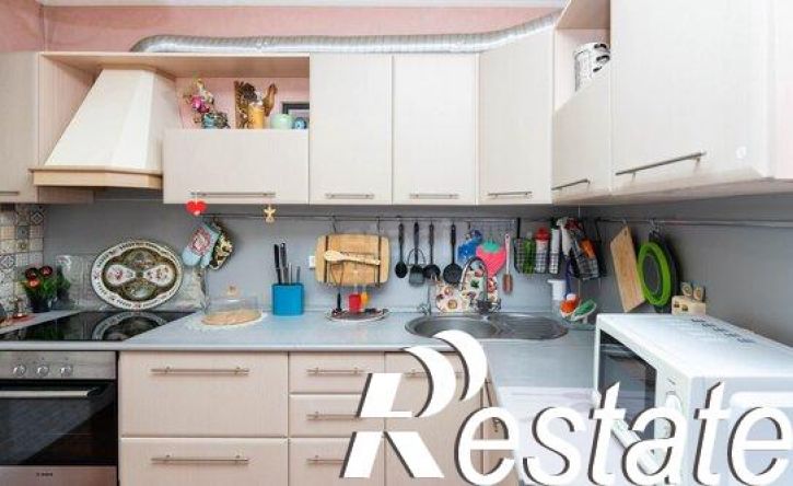 2-комн квартира улица Энергостроителей, 10 к1,  д. 10 к1