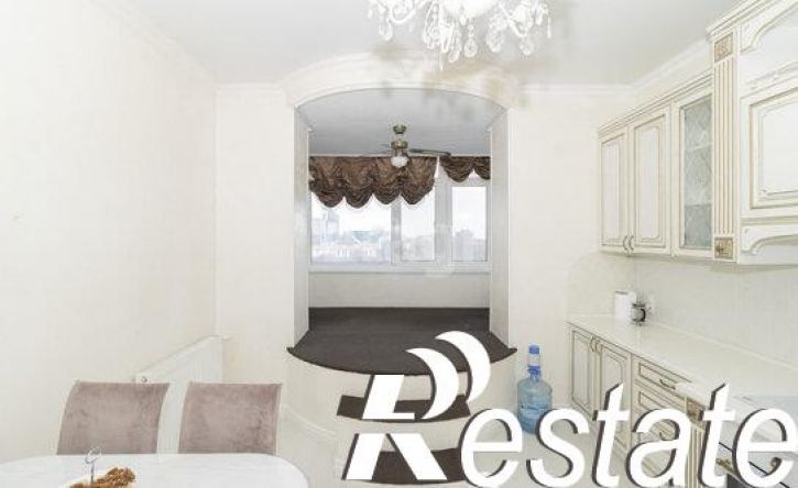 3-комн квартира улица Малыгина, 90,  д. 90