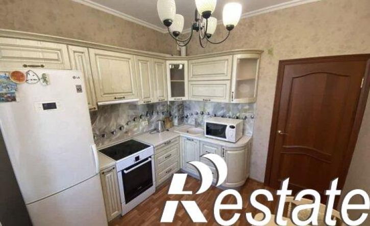 2-комн квартира улица Монтажников, 8,  д. 8