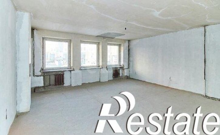 4-комн квартира улица 8 Марта, 2,  д. 2