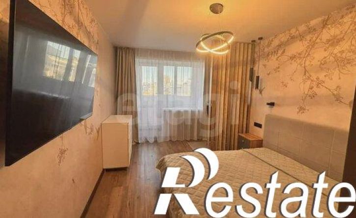 3-комн квартира улица Республики, 92,  д. 92