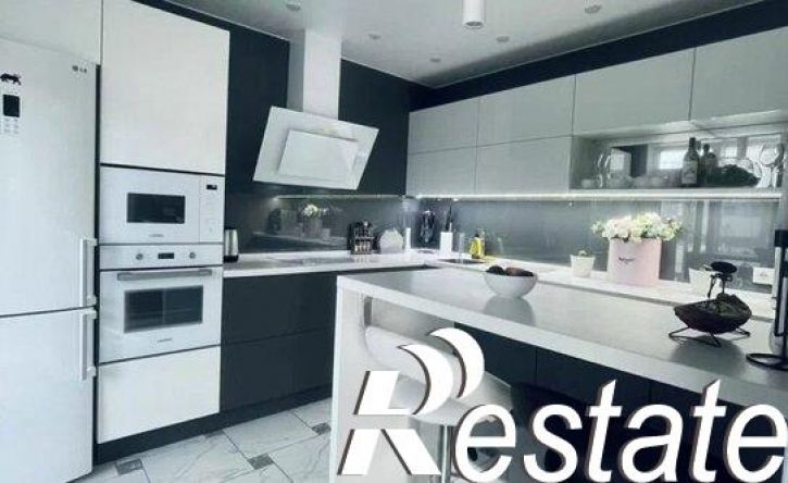 3-комн квартира улица Федюнинского, 30 к2,  д. 30 к2