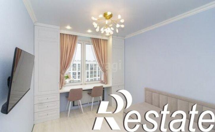 3-комн квартира улица Фармана Салманова, 26,  д. 26