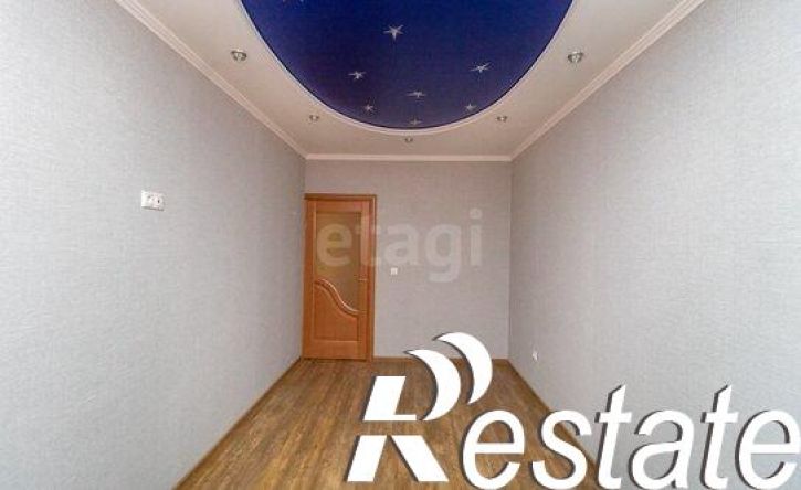 3-комн квартира улица Малиновского, 8,  д. 8