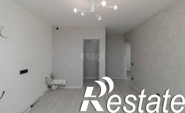 3-комн квартира улица Монтажников, 38,  д. 38