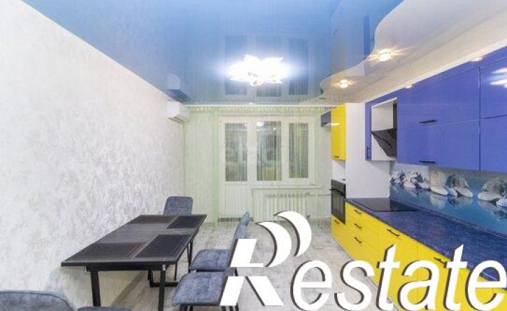 3-комн квартира ул Кремлевская, 110 3,  д. 110 3,  к. 3