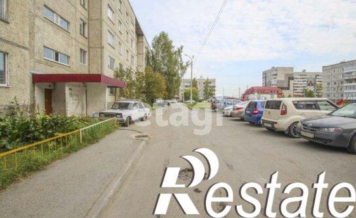 2-комн квартира улица Домостроителей, 10,  д. 10