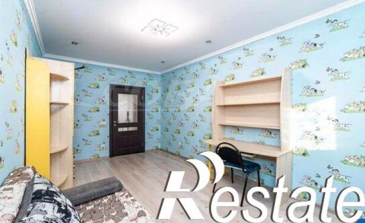 4-комн квартира улица Муравленко, 5,  д. 5